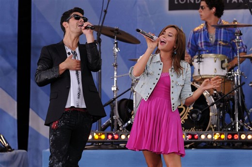 When did Demi Lovato date Joe Jonas? Complete relationship timeline explored as duo reunites for Jonas Brothers’ MetLife concert
