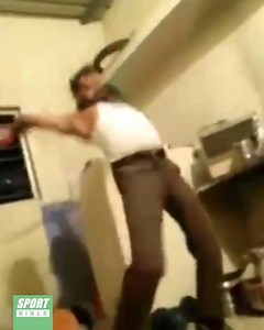 That one mate who thinks he can lift... 😄👎🏋 📹 IG/cshivam256 | SPORTbible