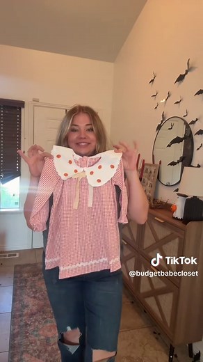 It’s TOO PRECIOUS!! Dying!! #kidsfallclothes #falldress #kidsclothes #girlsclothing #fallpictures