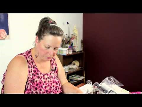 How to Paint Rugs Using Fabric Paint : Crafty Tips