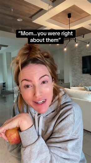 Mom always knows who the real friends are #fyp #momwasright #millennialmom #millennialsoftiktok #sarasota