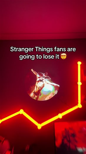 Stranger Things Fan Reactions | Unbelievable Moments