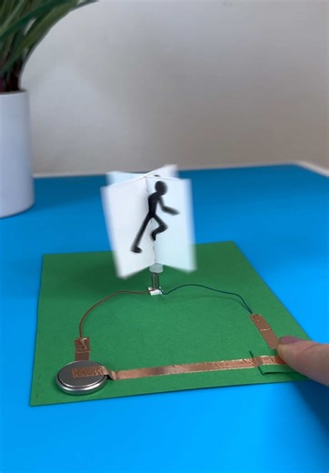 DIY Running Man Animation Card: Fun Paper Circuit Project