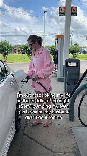 5 Minutes at the Gas Station That Almost Became My Last