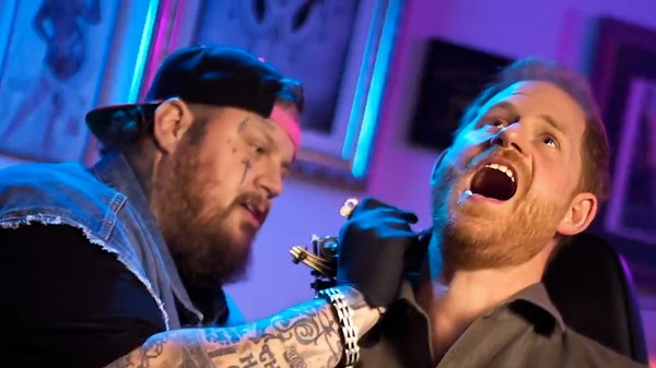 Prince Harry gets 'neck tattoo' with American singer Jelly Roll for Invictus sketch