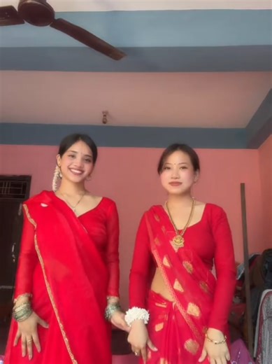 Stunning Red Saree Styling Tips