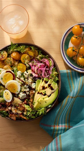a classic with a Cali twist ⭐️ have you tried our Golden State Cobb? this seasonal salad is here for a limited time — take the Fearless Foodie pledge and give it a try today! 🩵🐄 #mendocinofarms #mendo #eathappy | Mendocino Farms