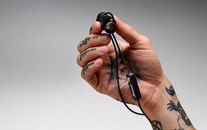 Marshall Minor II Bluetooth Earbuds Pack Premium Retro Style - SlashGear