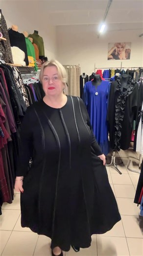 Turkiška Darkmen, trikotažinė suknelė 🍁😍🍁 1 Dydis: Krt.-nuo-iki 120-132, klb.nuo-iki 136-150, Ilgis-132cm. 2 Dydis: Krt.-nuo-iki 128-140, klb.-nuo-iki 142-156, Ilgis-132cm. Kaina 90€. Siunčiame. Parduotuvė Vytauto11 Šakiuose. Teirautis asmenine žinute🍁😊 | Audrė