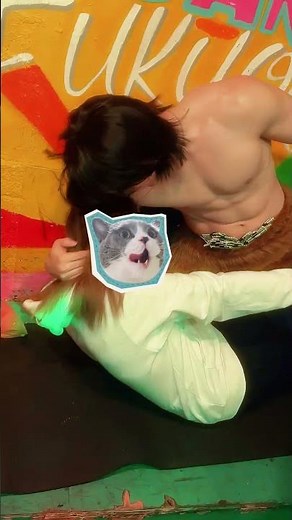 【 おもてなし】マッスル床ドン❣️#マッスル #musclebar #イケメン