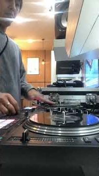 #dj #scratching #turntable