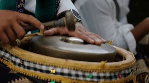 「Balinese Gong Instrument Played Sacred Monkey」の動画素材（ロイヤリティフリー）3745131735 | Shutterstock