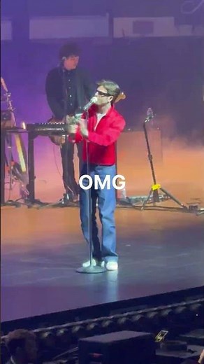 OMG - The Neighbourhood LIVE at MSG - 4.14.26