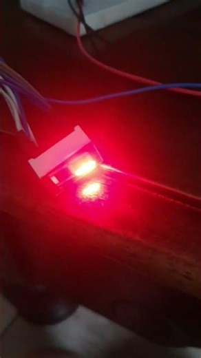 THIS ARDUINO PROJECT SHOWS THE DISTANCE MY HAND IS FROM THE SENSOR ON THE DISPLAY!