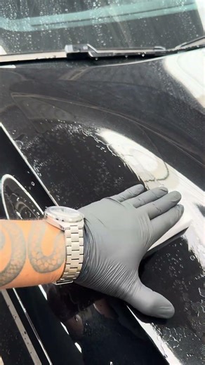 Cómo eliminar marcas por gotas en Autos Supremoclean