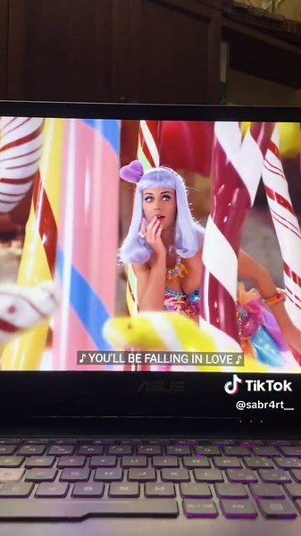 Katy Perry Concert Experience: A Teenage Dream Come True