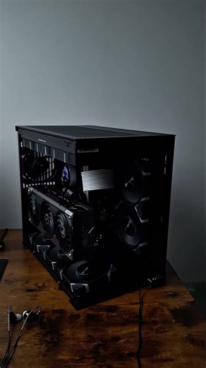 Wireless mic so clean 🕺 #setup #pc #minimalism #compsetup #desksetup