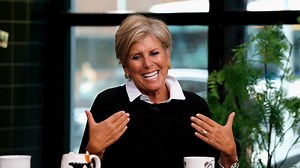 Why Suze Orman says to invest your retirement savings in a Roth 401(k)