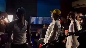 8.7K views · 259 reactions | Que la vie du poulet a fait quoi ? L'inspiration du Mbolé n'a pas de limite ! L'artiste "La chacala" est à la une les temps ci avec son nouveau titre en feat avec l'artiste Le Yendel L'audio complet est déjà disponible sur youtube. Vos avis ? #BimstrDivers | Bimstr | Facebook