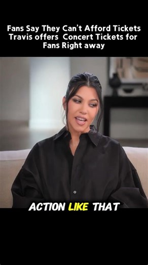 Kourtney, Penelope & Reign Witness Travis Kindness #thekardashians #shorts #kuwtk #kimkardashian