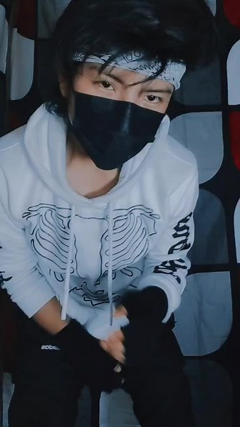 aparte del 🤍⚪ que otro color te gusta? (solo uno)🫶😅#parati #fypシ #tiktok #tiktokhasmeviral