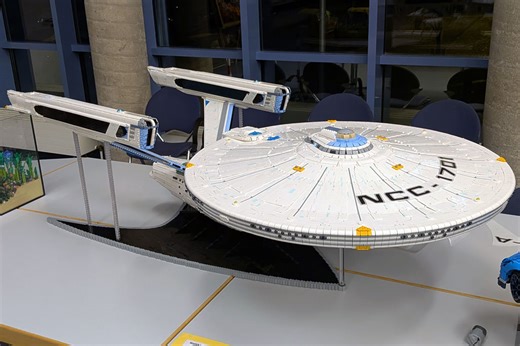 Riesige LEGO Star Trek Enterprise aus 50.000 Steinen: Vorstellung und Interview [Update] - zusammengebaut