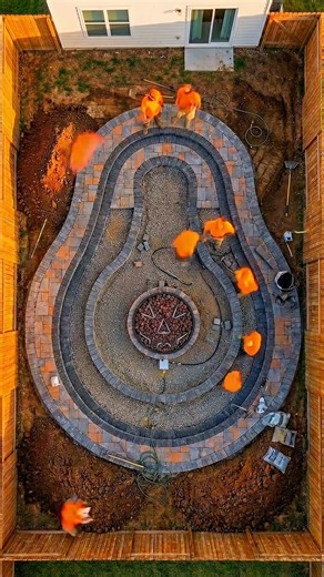 ¡Hice un Aguacate Gigante en mi Patio! 🥑 #renovacion #jardin #viralvideo #shortsfeed