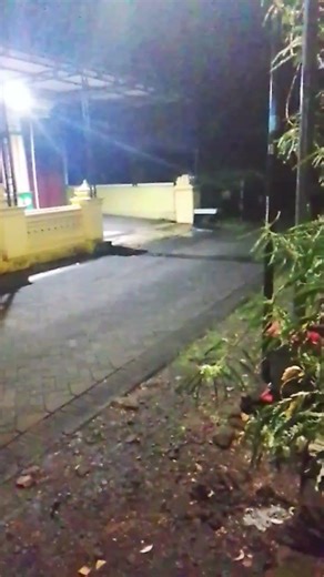 gua gk takut gelap karna setan di kurung🗿