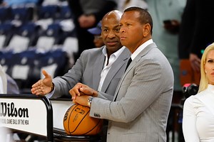 "My mission to get better at basketball continues" - Alex Rodriguez shows determination while shooting hoops in blazing sun