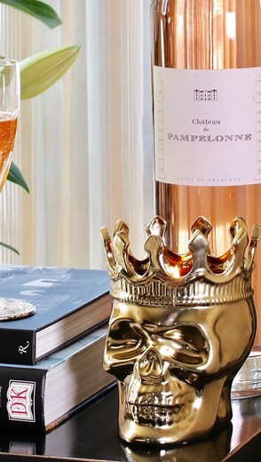 5 comments | She sneaks into his library, burgundy leather chairs, two stories of wooden shelves holding rare editions and antiques. Breathing in the richly enticing notes of cognac and dark plum which are mingling with smoky tobacco leaves from a humidor on his shelf. A hint of her vanilla perfume wafts as she waits for him in his silk robe. - #montecristo #art #fragrance #candle #thompsonferrier_nyc #interiordesign | Thompson Ferrier | Facebook