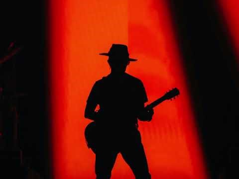 Guns N’ Roses: The Chaos, The Fame, The Fall