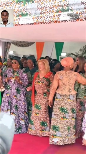 Mawa Traore dances with the First Lady of Ivory Coast on March 8, 2026 #dominiqueouattara