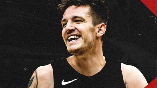 据说克雷伊奇明天要首秀，杨瀚森有机会上场和他配合一下吗？克雷伊奇是开拓者现有阵容里面和杨瀚森契合度最高的球员！