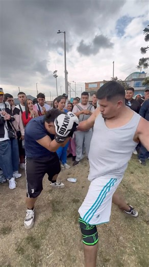 They went at it mercilessly and this happened 😱 #boxylucha #viral #boxing #boxeo #box