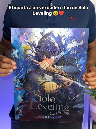 Etiqueta a un verdadero fan de solo leveling 🥺 #sololeveling #sungjinwoo #anime #animeart #poster con este cuadro lenticular 3D de sung jinwoo del anime solo leveling decora tu habitación con un póster rango S