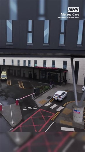 City Walk-in Centre instead of A&E 💙 A&E at NHS University Hospitals of Liverpool Group is often used for minor illnesses and injuries. Our City Walk-in Centre can help quickly. If it’s not life threatening, think walk in first. Walk in without an appointment or contact NHS111 for advice 👇🏽 NHS Cheshire and Merseyside | Mersey Care NHS Foundation Trust