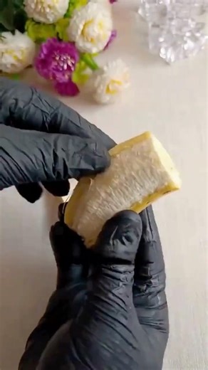 😱 1 BANANA FACE MASK | INSTANT GLOW IN 10 MINUTES#skincare #shorts