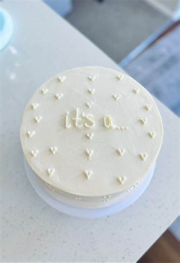 Elegant Gender Reveal Cake with a Sweet Surprise