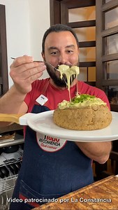 OJO ¿LA RECETA DEL AÑO? EL INCREÍBLE, QUESUDO Y FÁCIL PANNE COOK DE POLLO Y CHAMPIÑONES! cuando vean esto tan espectacular, todos lo van a querer preparar... Y ME VAN A AMAR POR ESTO! ¿Lo conoces? ¿Lo has probado? El famoso Panne Cook, Pan Cook o Bread Bowl de queso, pollo y champiñón. Gracias a mi familia La Constancia #publicidad. Esta es una de las más sabrosa locuras que ha salido de mi cocina. Encuentra esta y todas las recetas de Tulio organizadas en la app TULIO RECOMIENDA. Descárgala AHO