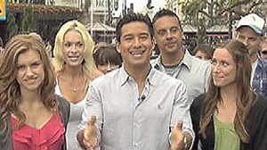 'Extra' at The Grove!