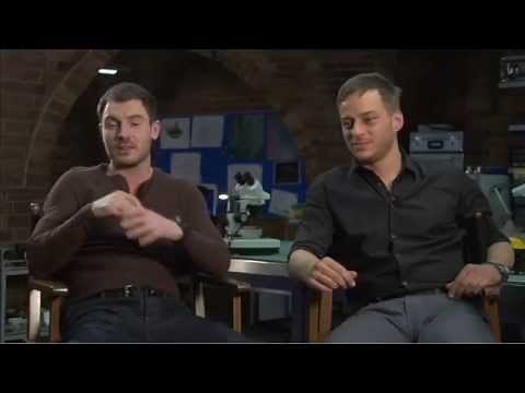 CROSSING LINES - Interview with TOM WLASCHIHA and RICHARD FLOOD