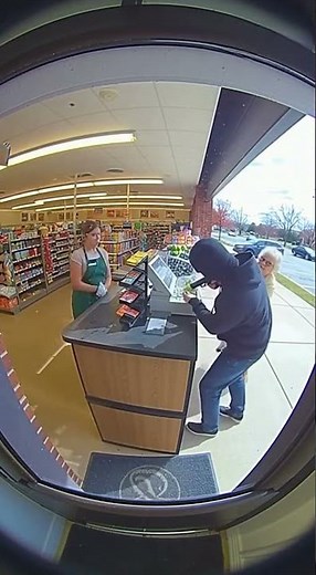 Epic Fail Robbery Caught On Camera!