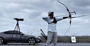 Hyundai Genesis Coupe Outruns An Arrow: Video