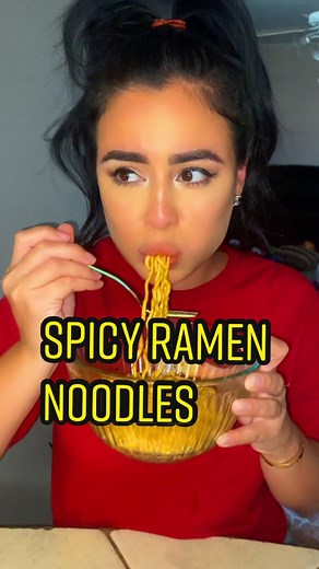 Delicious Volcano Chicken Ramen Mukbang