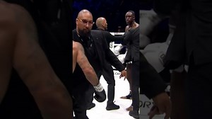 THE FIGHT THAT BROKE THE INTERNET