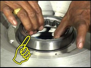 Assembly of fluid coupling.mpg