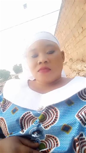 Vidéos de dyzfl5hw8xev (@dyzfl5hw8xev) avec Mot de passe feat Binguini Bakhaga - Tonton Pal