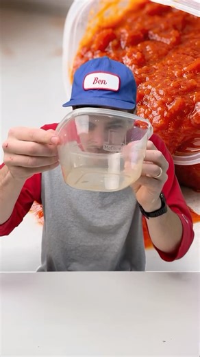 BenTested on Instagram: "Tupperware Stain Test Can you remove red sauce stains from plastic Tupperware with just a wet paper towel and soap? I tried it so you don’t have to… did it work? 👀 #BenTested #CleaningHack #KitchenHacks #LifeHacks"