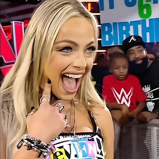 Liv Morgan vs Becky Lynch 🤼‍♀️ | Serious Face-Offs & Hilarious Moments 😂🔥#wwe #livmorgan #shorts