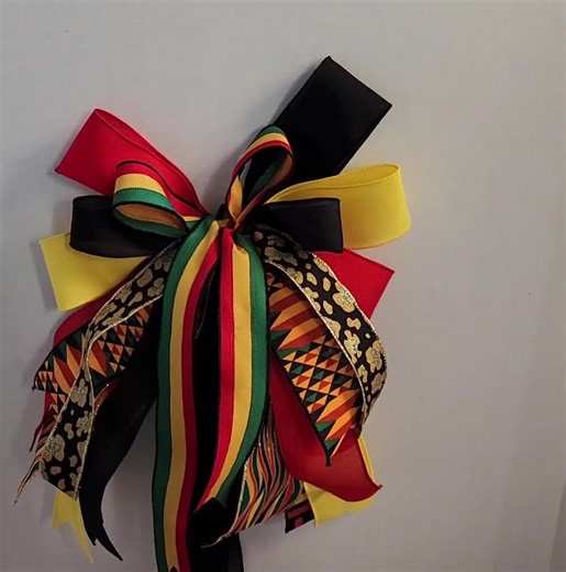 Afro Bow for Kwanzaa, Kwanzaa Decorations, Afro Door Decor, Staircase Kwanzaa Decor